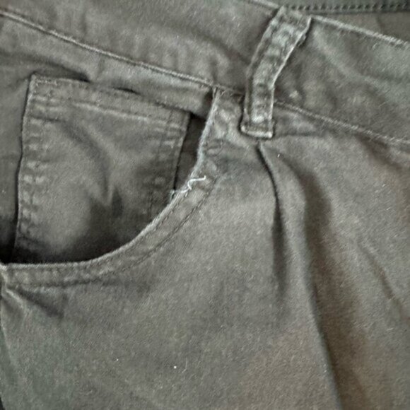 VIP Jeans Black Cargo Pants Size 15 PLUS SIZE - Picture 8 of 9